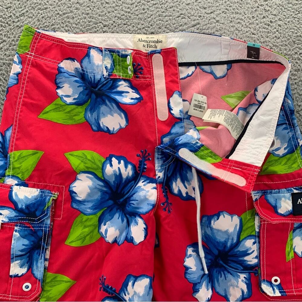 Abercrombie & Fitch Men's Swim Boardshorts Hibiscus Tropical NWT - Size: XL - Picture 2 of 16